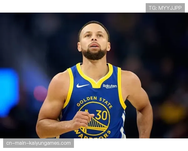 勇士凭借团队合作胜太阳，库里和穆迪表现突出，勇士 穆迪